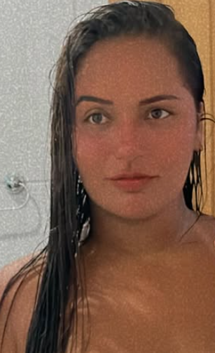 Foto de Clarisse Sousa, pessoa que deu o depoimento